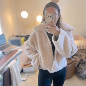 Mango Reversible Cropped Fuzzy/Suede-like Jacket